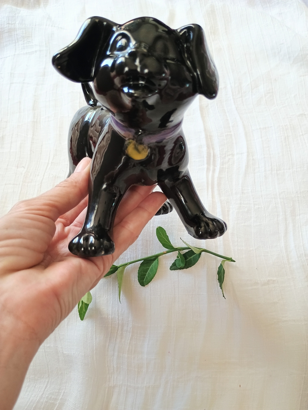 🖤 MCM DeCOR 🖤 VTG Black Ceramic Dog Figurine, Kitsch Core